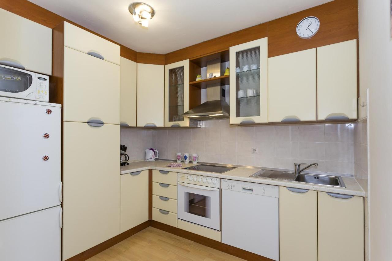 Apartments With Wifi Split - 13957 외부 사진